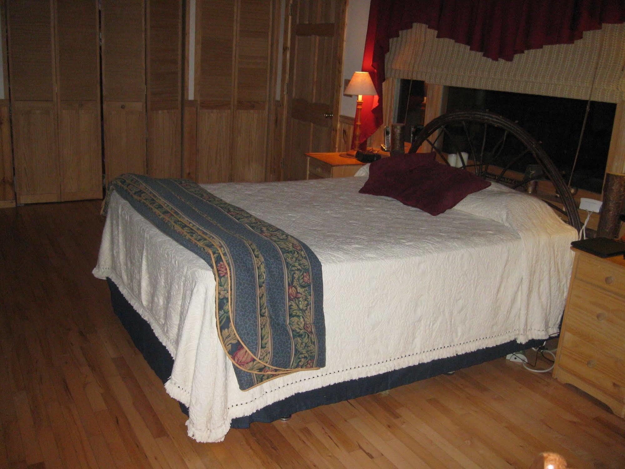 Buffalo Creek Bed And Breakfast Robbinsville Buitenkant foto